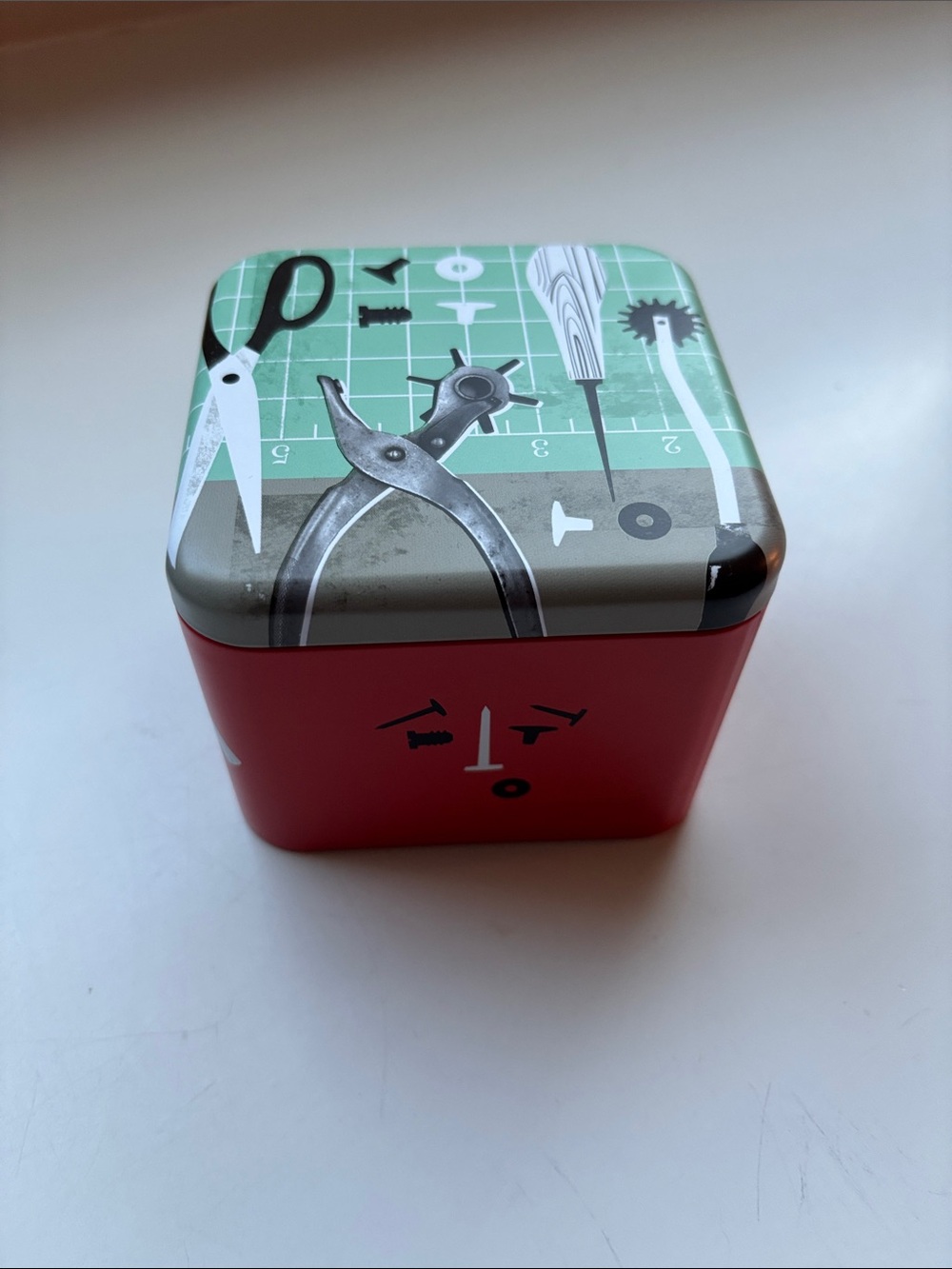FOSSIL Watch tins bundle/5 (empty) - Picture 2 of 8